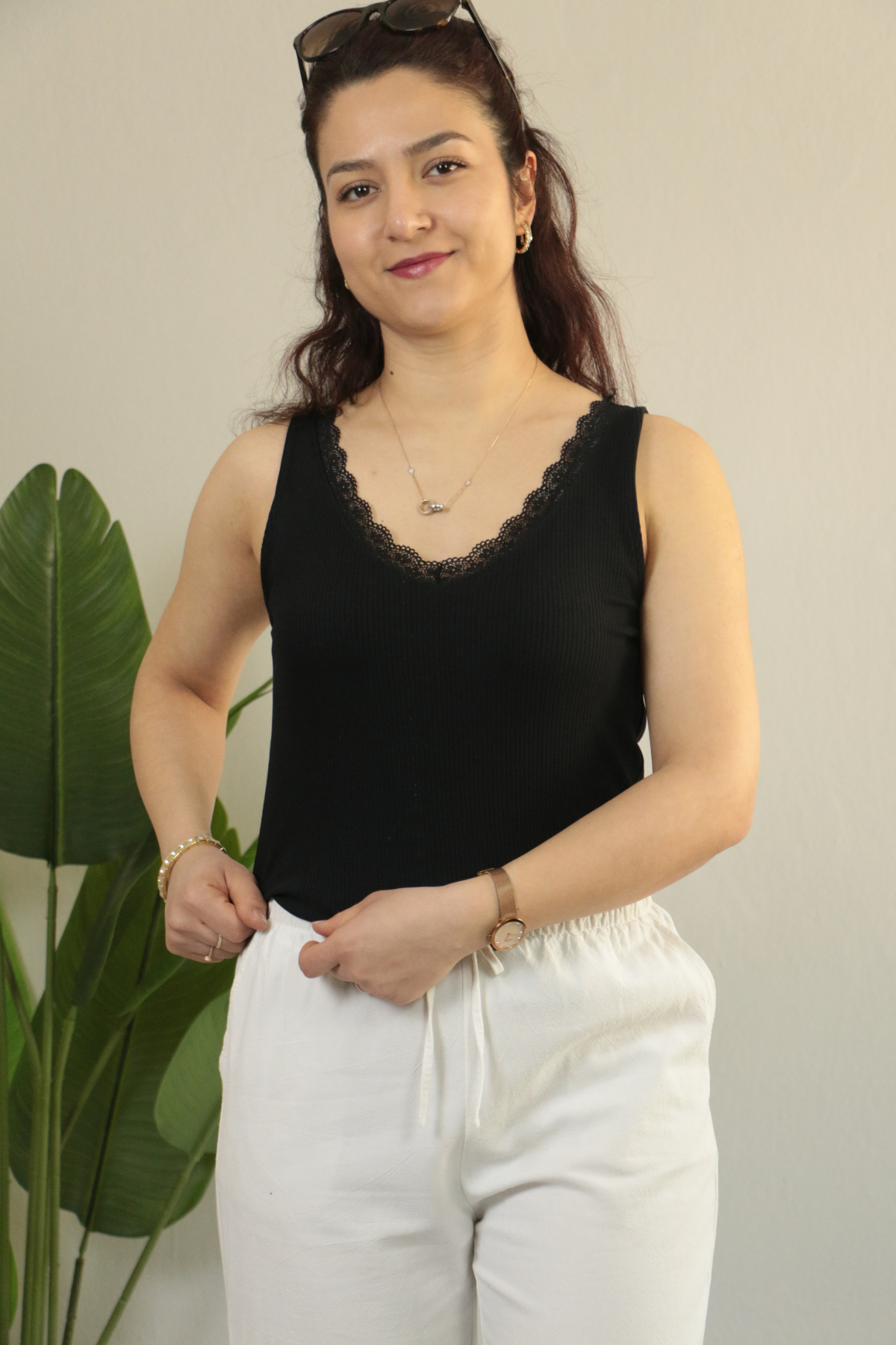 Yazlık Dantel Detaylı V yaka Bluz 4XL - siyah