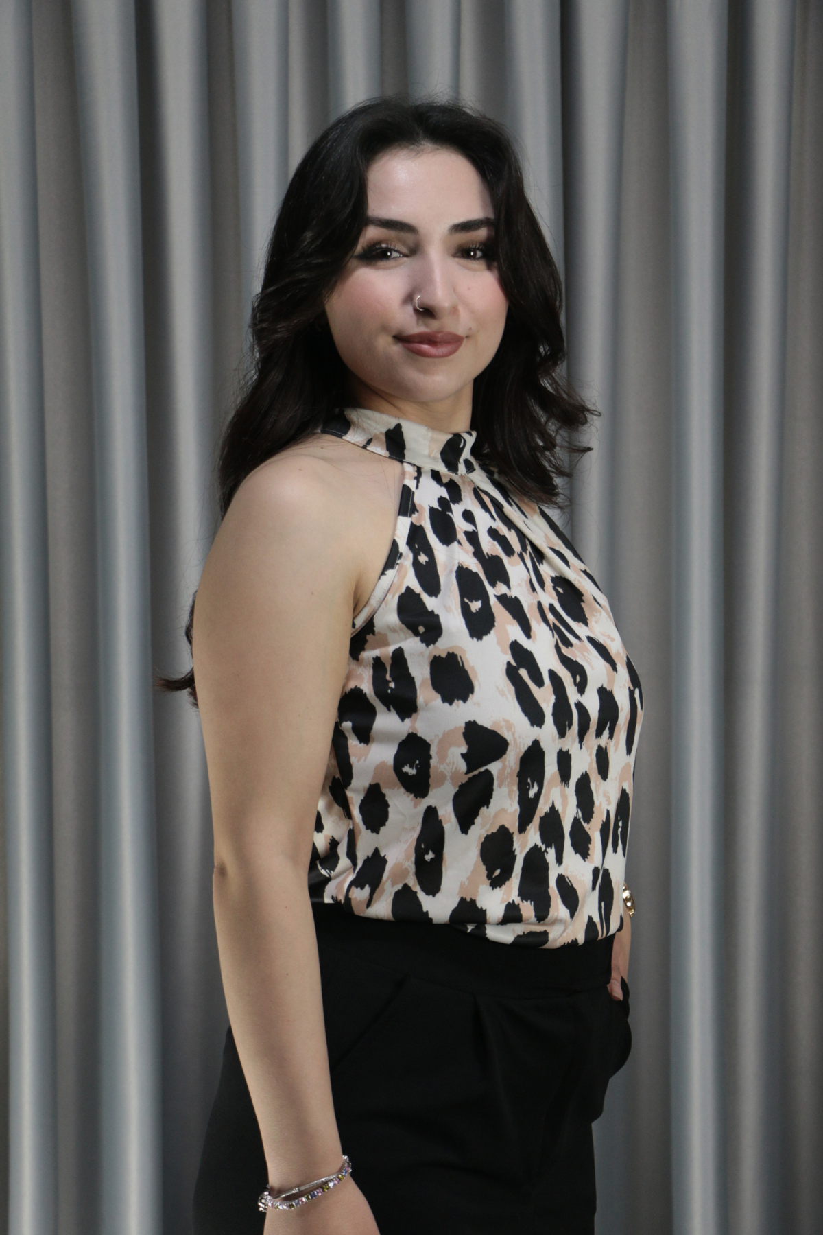 Kadın Halter Yaka Leopar Desenli Mikro Kumaş Kahve Bluz