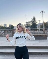 Kadın Michigan Nakış Detaylı Ekru Crop Kapüşonlu Kalın İçi Polarlı Oversize Sweatshirt
