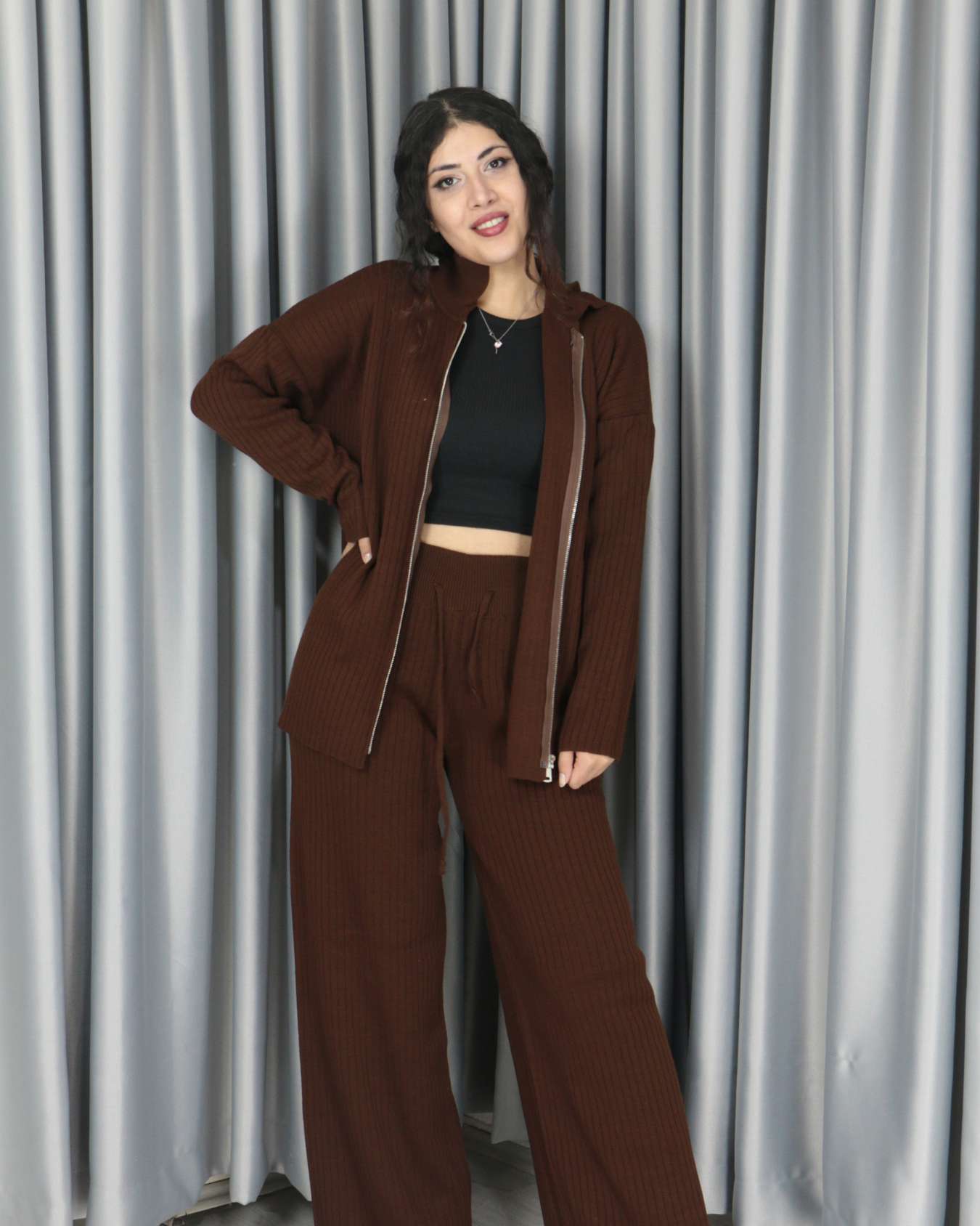Yumuşak dokulu oversize triko takım krem