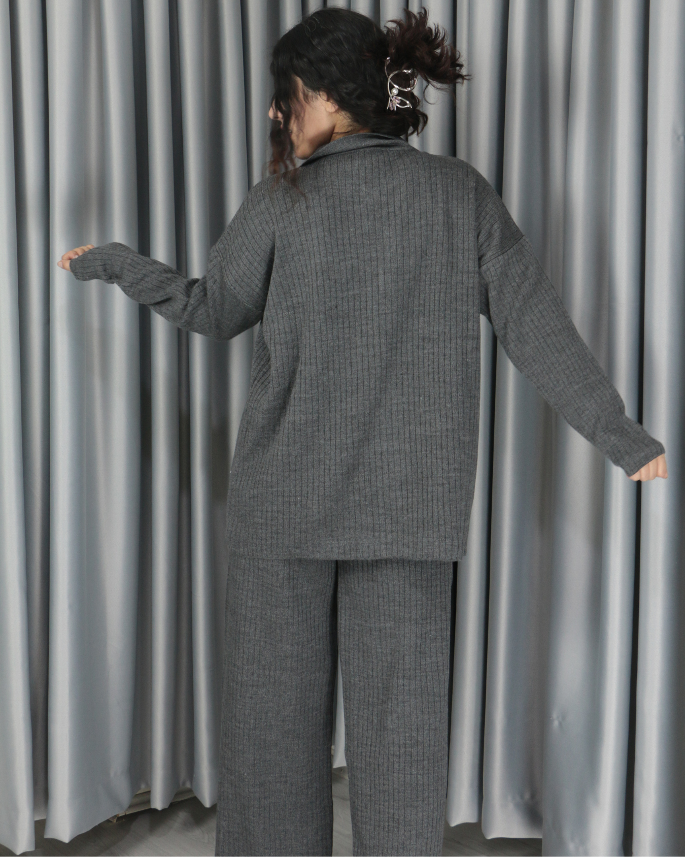 Yumuşak dokulu oversize standart triko takım Standart - antrasit