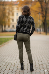 Kareli desenli standart triko kazak siyah - Standart