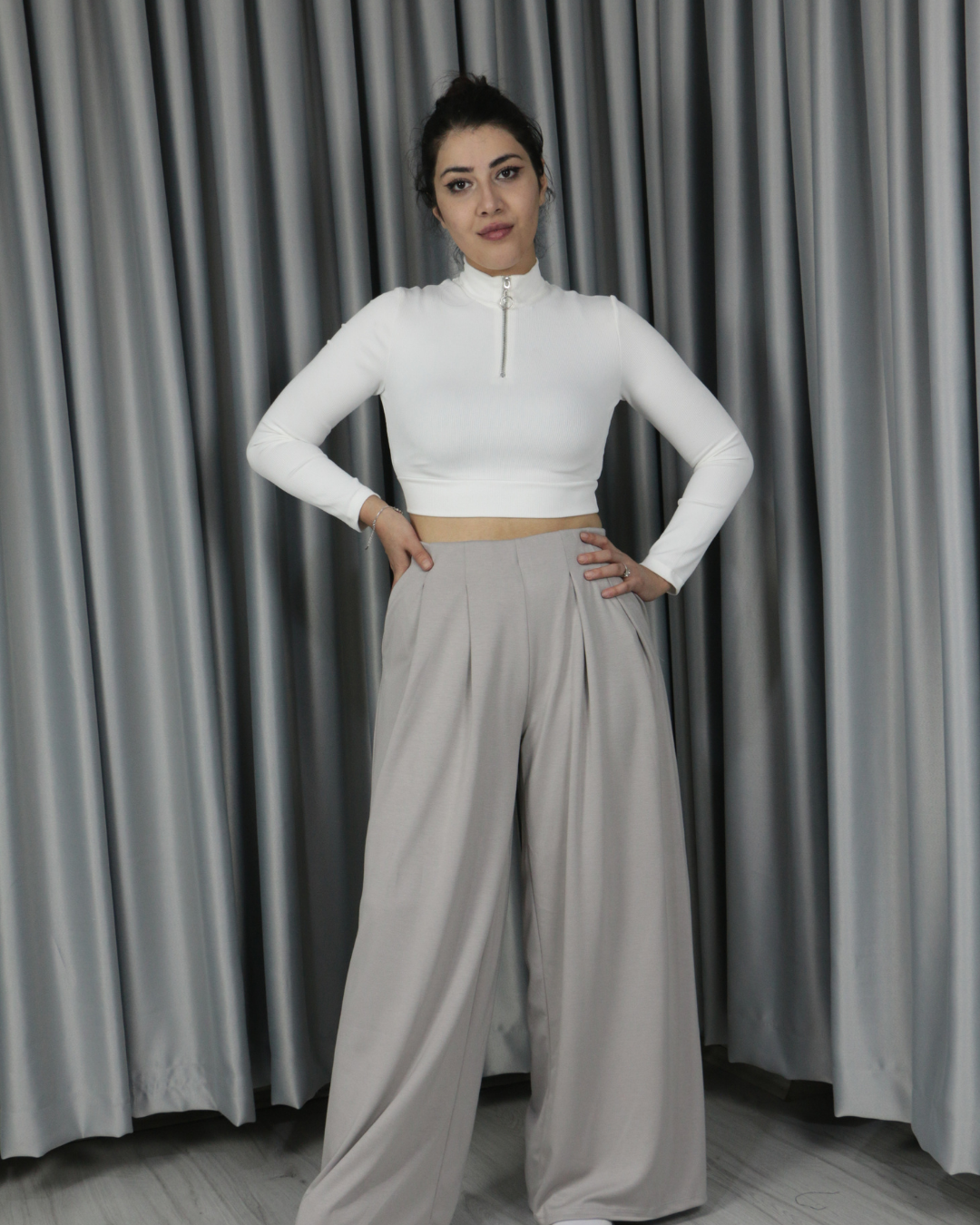 Modal Kumaş Bol Paça Pileli Yüksek Bel Pantolon gri - S