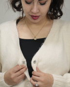 Önü Gül Detaylı Çıt Çıt Kapamalı Kışlık Kalın Triko Hırka Standart - krem