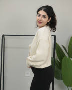 Önü Gül Detaylı Çıt Çıt Kapamalı Kışlık Kalın Triko Hırka Standart - krem